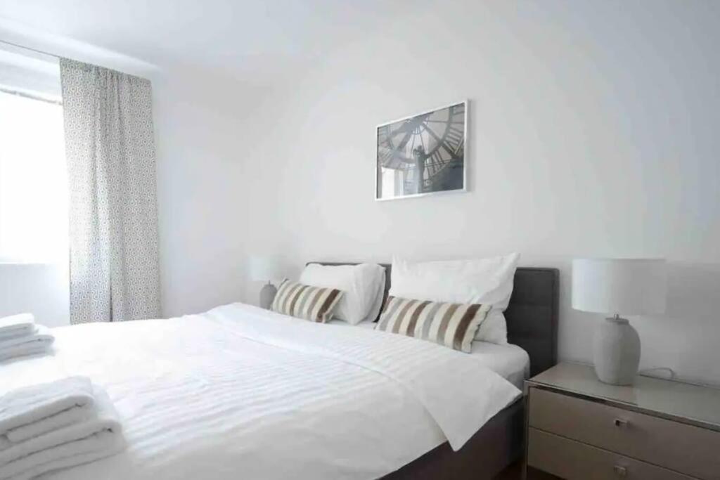 Gorgeous In Center Apartamento Viena